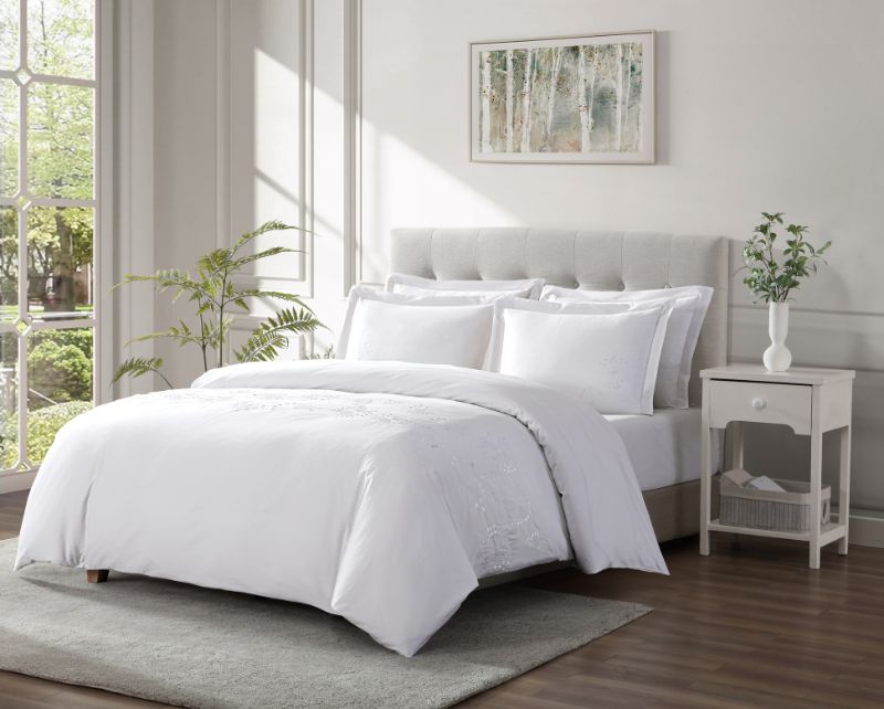 Linen Classique 300TC Embroidered Dandellion White Duvet Set